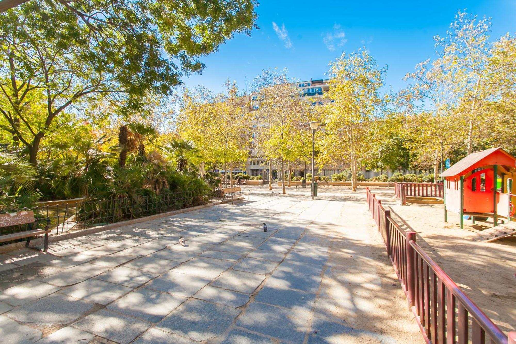 דירות מדריד Guernica Luxury Duplex - Location, Light, And Art מראה חיצוני תמונה
